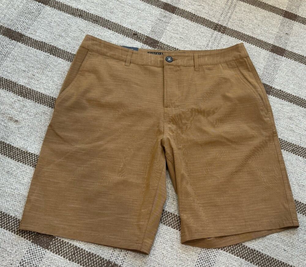 BKE Buckle Hybrid Athletic Shorts Toasted Coconut Brown 33 10”